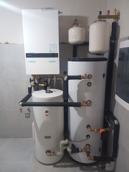 Zdjęcie na okładce dla HydroTech - Pompy ciepła